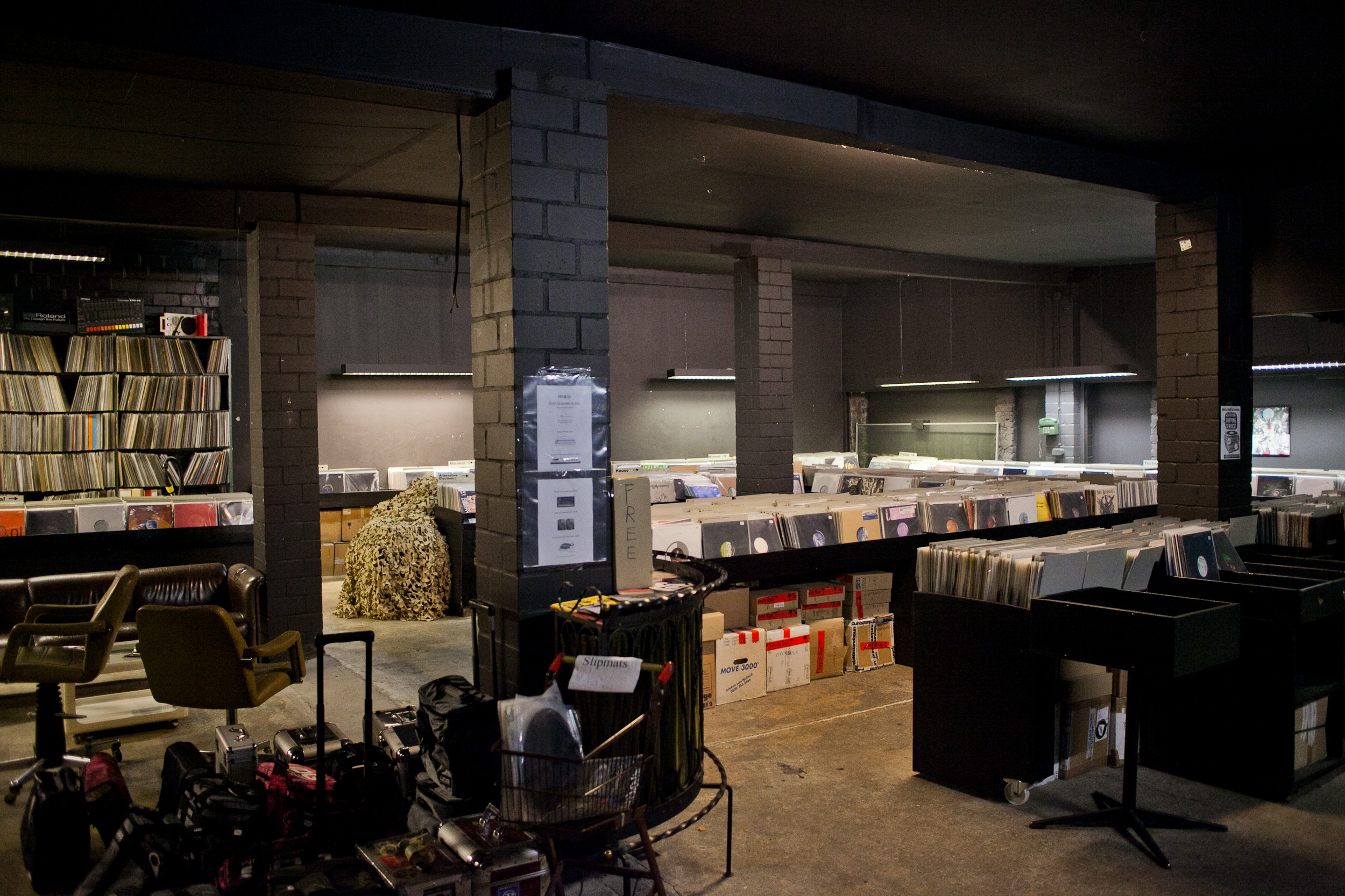 Space honda records berlin #6