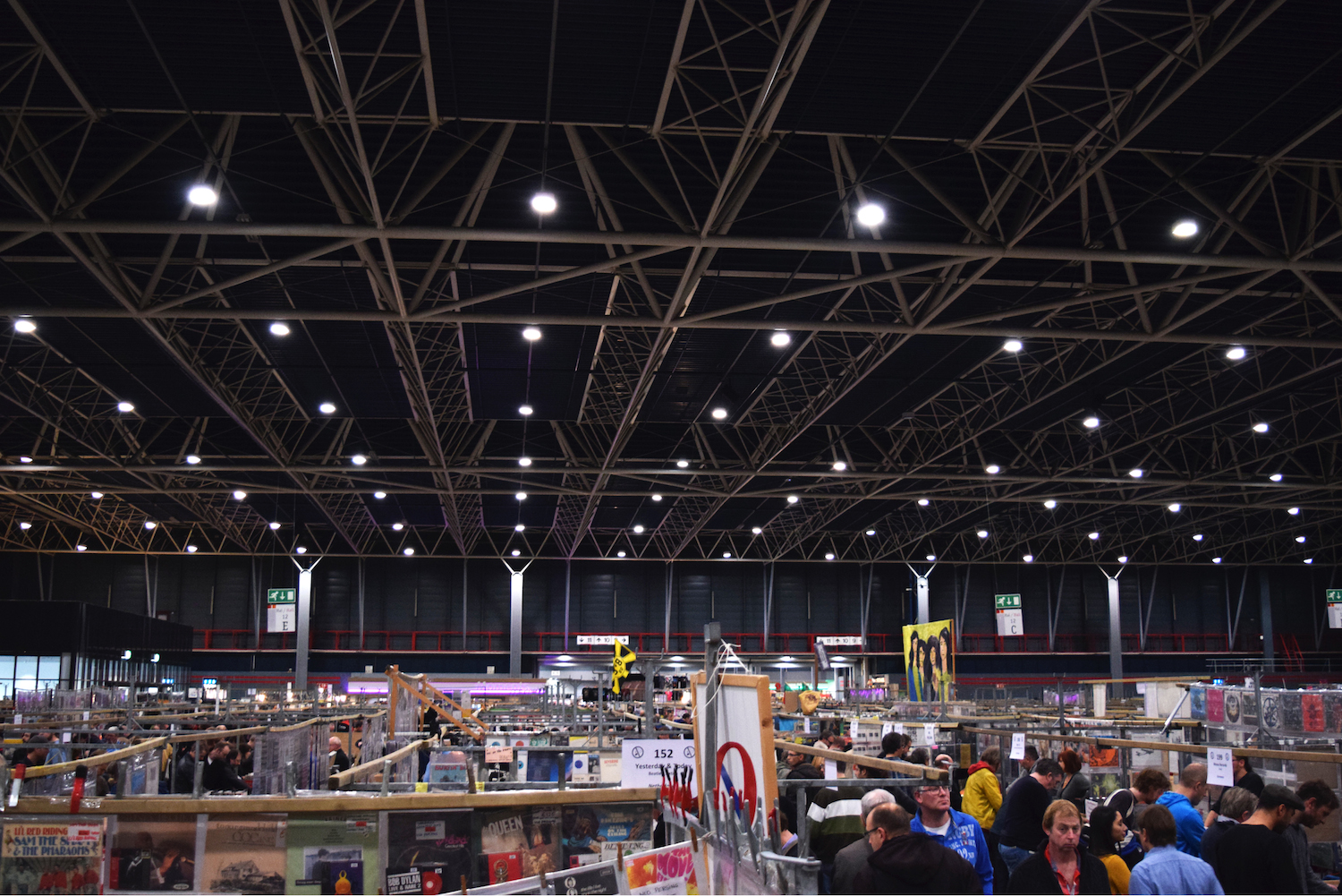 ©-The-Vinyl-Factory-Mega-Record-Fair-Utrecht-2015-Photography-Anton-Spice_0004_Brightness_Contrast-2-copy-4.jpg